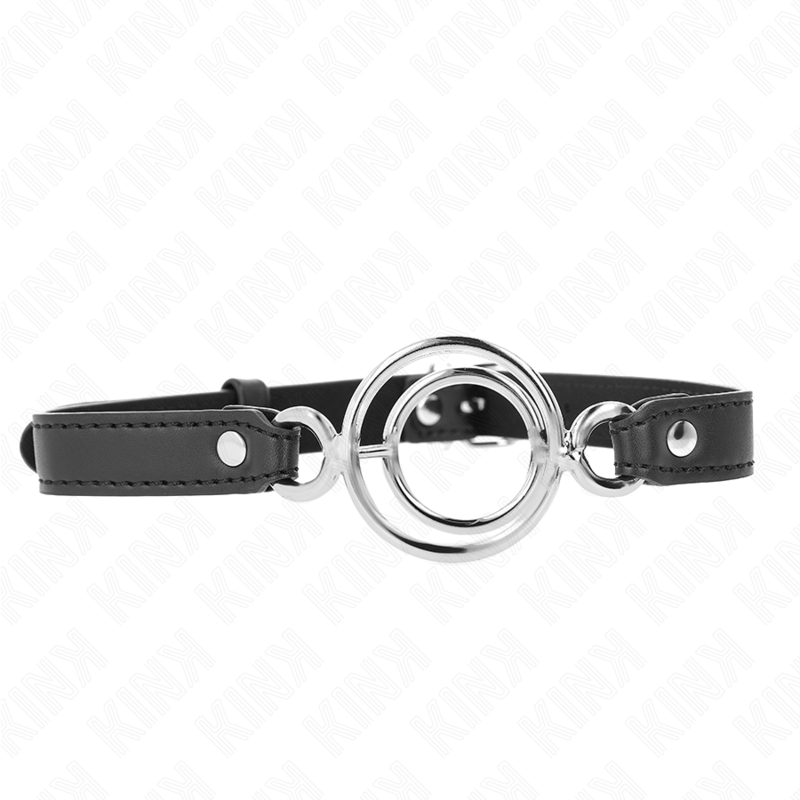 Imagen que nos facilita KINK COLLAR & GAG de su producto erótico KINK - MORDAZA CON MÚLTIPLES JUNTAS TÓRICAS 5 CM NEGRO 63 X 2.5 CM para nuestra categoría "BDSM & BONDAGE |Bondage|Mordazas".