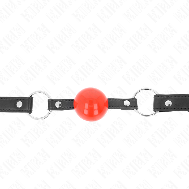 Imagen que nos facilita KINK COLLAR & GAG de su producto erótico KINK - MORDAZA DE BOLA 4 CM CON CANDADO BOLA ROJA CORREA NEGRA 60 x 2 CM para nuestra categoría "BDSM & BONDAGE |Bondage|Mordazas".