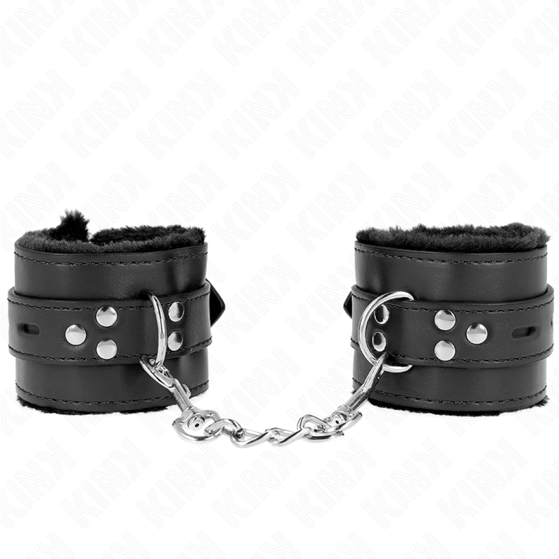 Imagen que nos facilita KINK WRIST RESTRAINT de su producto erótico KINK - MUÑEQUERAS FORRADAS CON AGUJEROS CUADRADOS NEGRO Y CORREA NEGRO AJUSTABLE 17-29 CM X 6 CM para nuestra categoría "BDSM & BONDAGE |Bondage|Esposas de fijación".