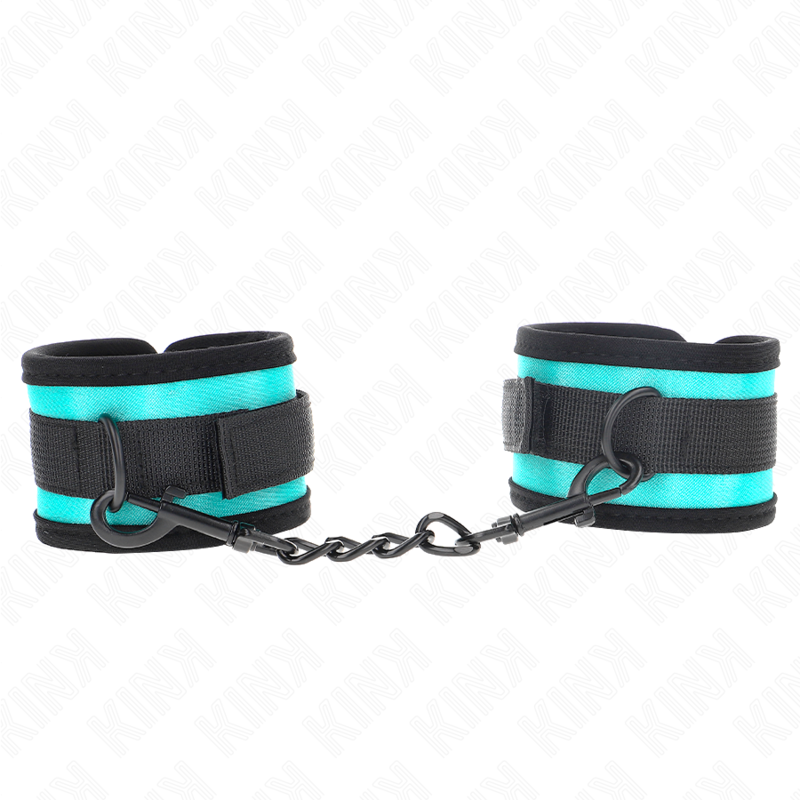 Imagen que nos facilita KINK WRIST RESTRAINT de su producto erótico KINK - MUÑEQUERAS NEGRO-AZUL AJUSTABLE 18-32 CM X 5 CM para nuestra categoría "BDSM & BONDAGE |Bondage|Esposas de fijación".