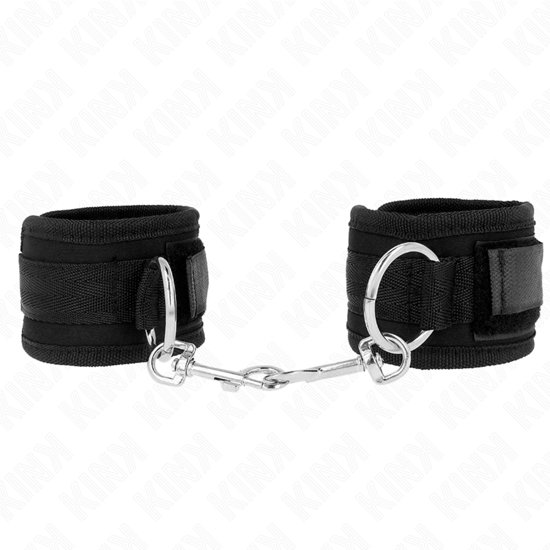 Imagen que nos facilita KINK WRIST RESTRAINT de su producto erótico KINK - MUÑEQUERAS NEGRO AJUSTABLE 18-35 CM X 6 CM para nuestra categoría "BDSM & BONDAGE |Bondage|Esposas de fijación".